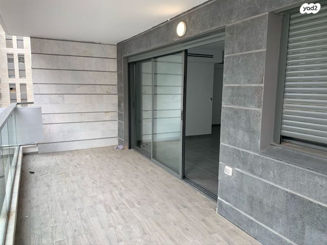 דירה, הוד השרון