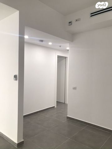 דירה, הוד השרון