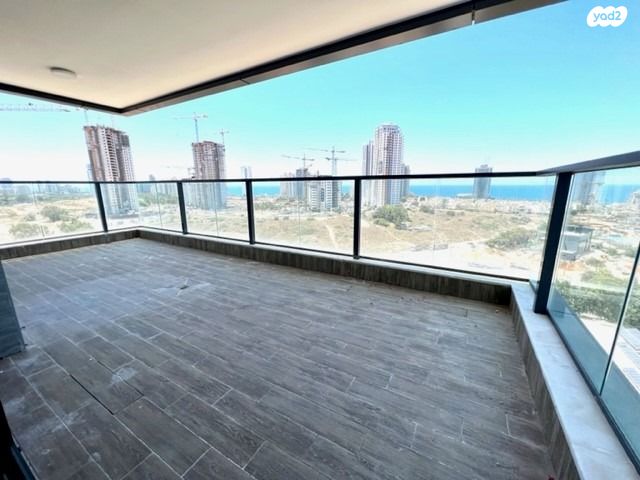 דירה, אייזיק רמבה 9, נוף הטיילת, נתניה