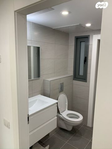 דירה, הוד השרון