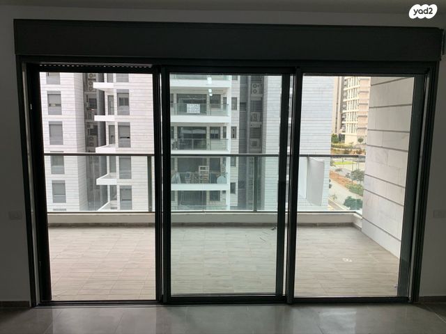 דירה, הוד השרון