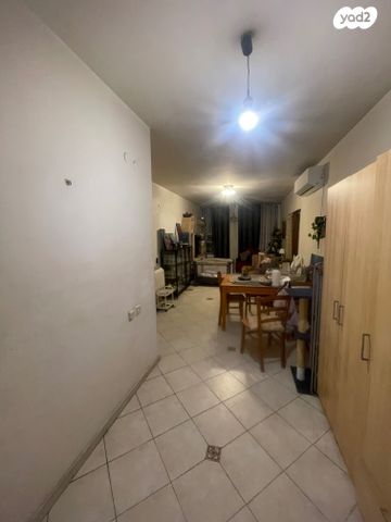 דירה, שמריהו לוין, אברמוביץ', ראשון לציון