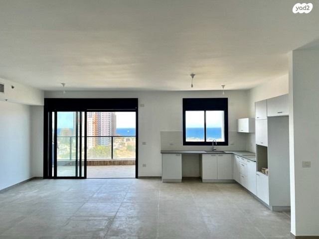 דירה, אייזיק רמבה 9, נוף הטיילת, נתניה