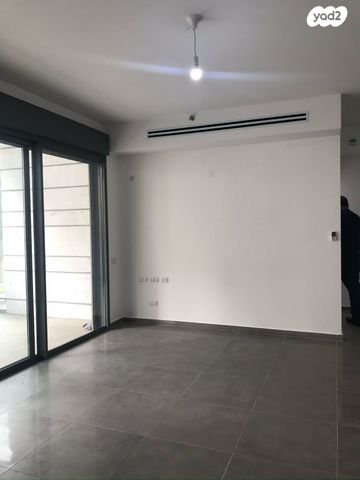 דירה, הוד השרון