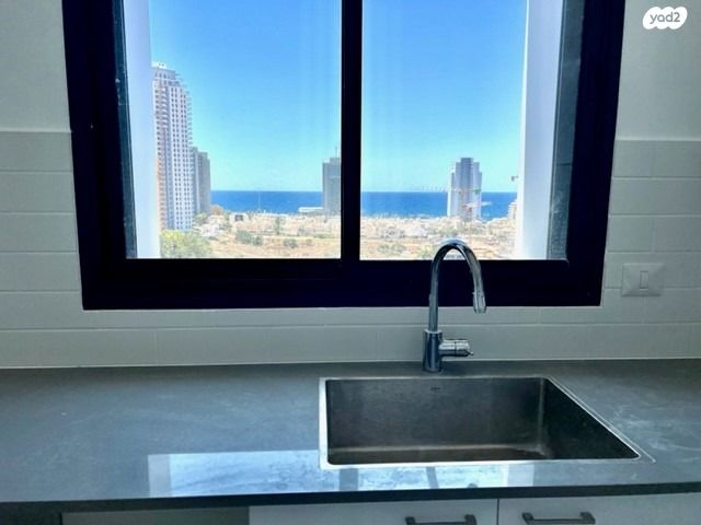 דירה, אייזיק רמבה 9, נוף הטיילת, נתניה