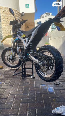 מודעת רכב סורון סטרום בי
