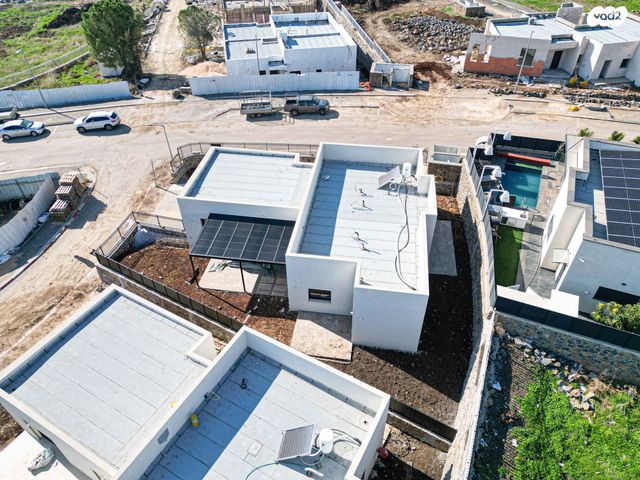 בית פרטי/ קוטג', קלע אלון 1, רובע 11, קצרין