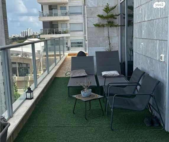 גג/ פנטהאוז, חיפה