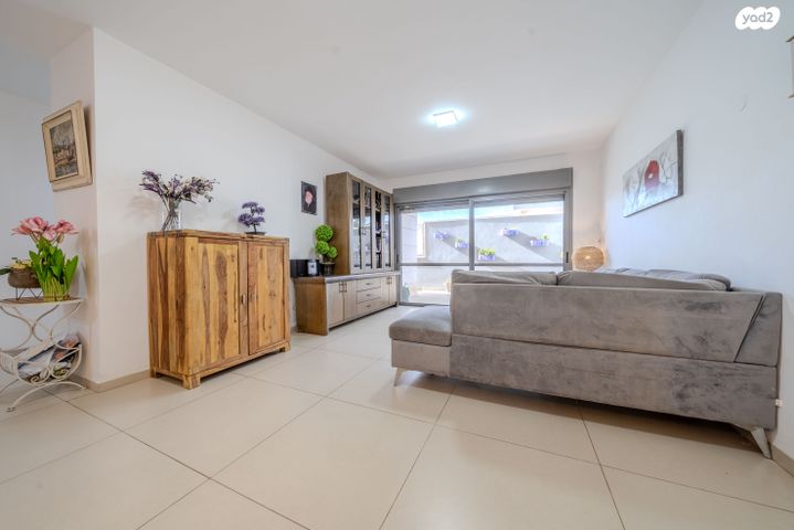 דירת גן, אורן 8, החורש, חריש