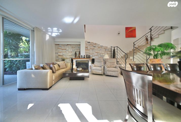 בית פרטי/ קוטג', ברקת, נווה ים, ראשון לציון