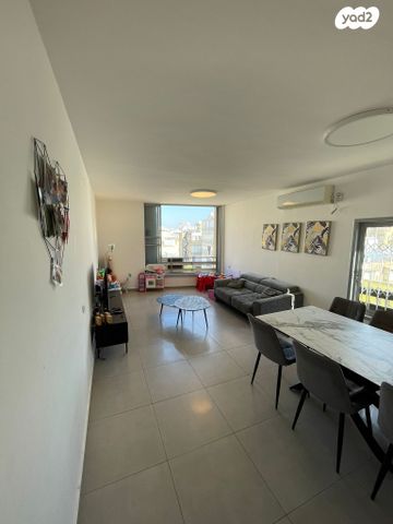 ברודצקי אשר 