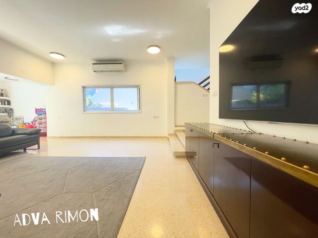 בית פרטי/ קוטג', גילדסגיים, קרית קריניצי, רמת גן