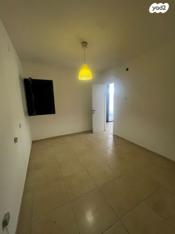 דירה, השומרון 10, רמת הנשיא, בת ים