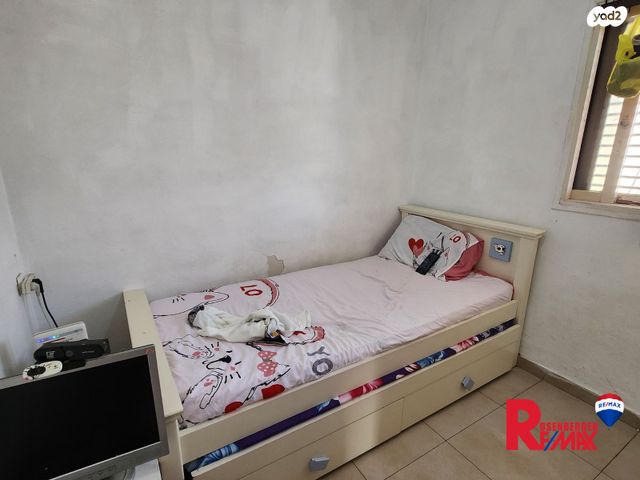 גג/ פנטהאוז, אלחריזי 24, גרין ועם, חולון