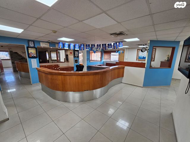 משרדים, קרית ביאליק