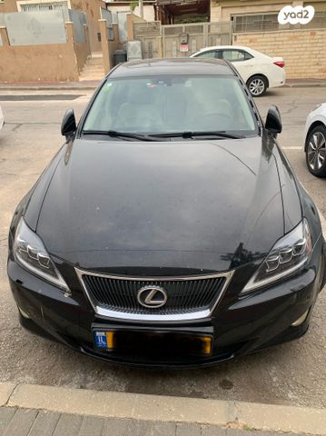 מודעת רכב לקסוס IS