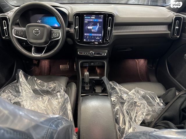 וולוו XC40