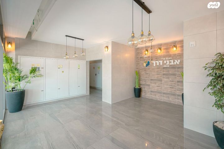 דירה, סביון 24, הפרחים, חריש