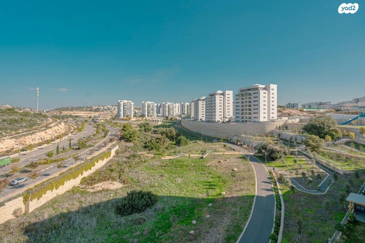 דירה, סביון 24, הפרחים, חריש