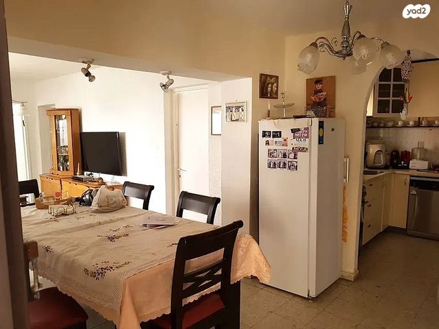 בית פרטי/ קוטג', סעדיה גאון, גיורא, הוד השרון