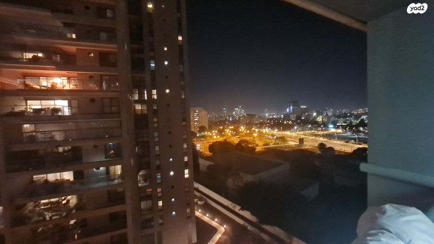 ז'בוטינסקי 50
