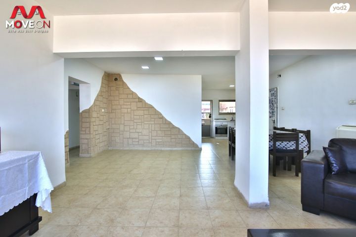 השלום 15