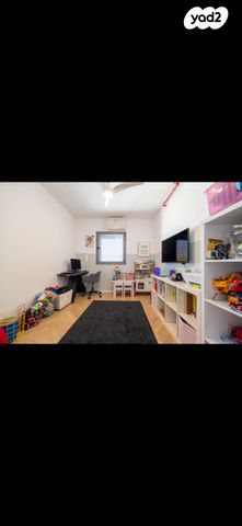 גג/ פנטהאוז, דרך נגבה 8, נגבה, רמת גן