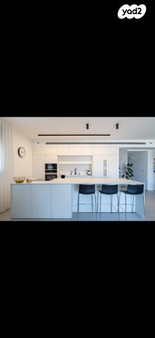 גג/ פנטהאוז, דרך נגבה 8, נגבה, רמת גן