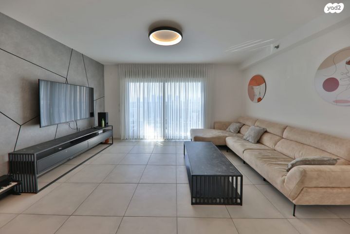 דירה, עפרה חזה 18, משכנות האומנים, קרית מוצקין