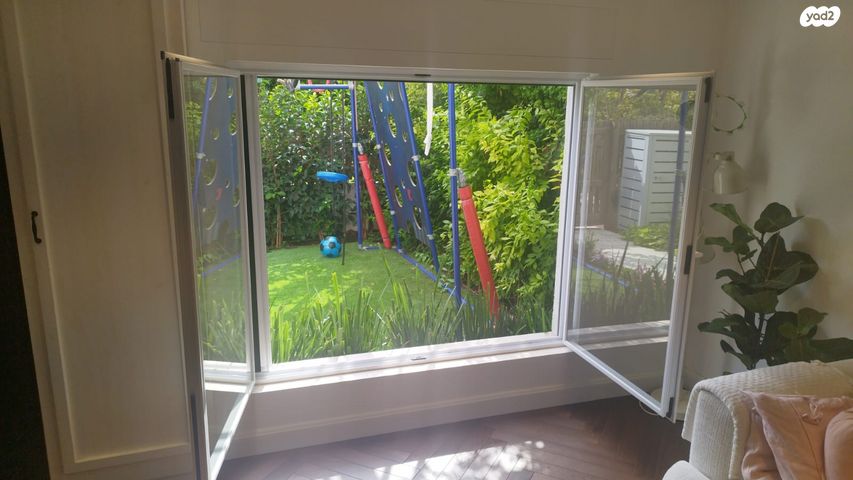 דו משפחתי, מרכז דרום, רעננה