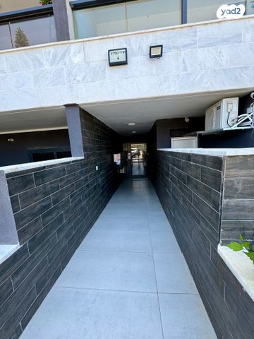 גג/ פנטהאוז, יורדי הסירה 4, רובע ב', אשדוד