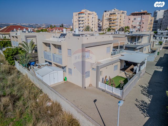 יהושע חנקין 72