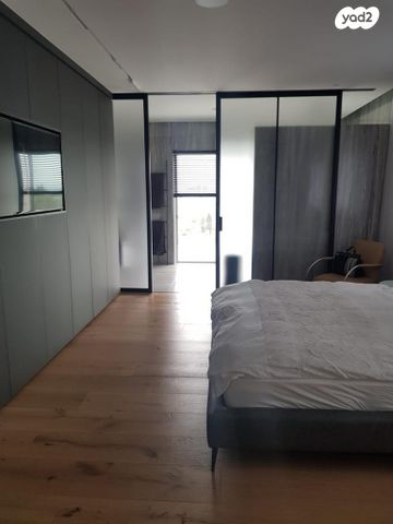 גג/ פנטהאוז, קרית אתא