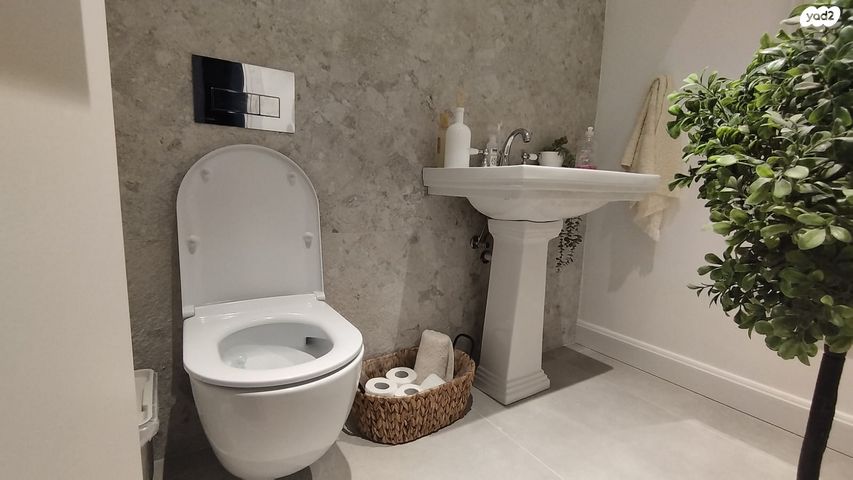 דו משפחתי, מרכז דרום, רעננה