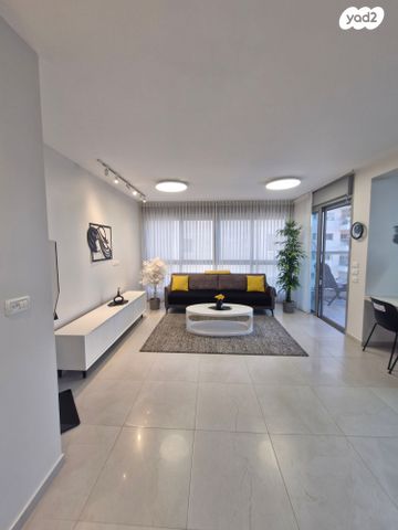 דירה, סמטת נוגה, רמתיים, הוד השרון