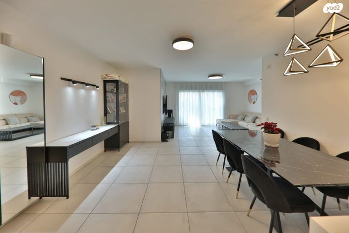 דירה, עפרה חזה 18, משכנות האומנים, קרית מוצקין