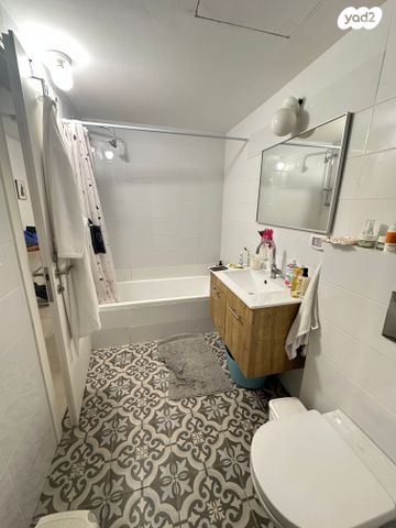 דירה, מאיר בעל הנס 11, מרום נווה, רמת יצחק, רמת גן