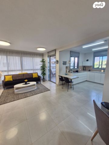 דירה, סמטת נוגה, רמתיים, הוד השרון