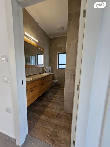 בית פרטי/ קוטג', בנימינה גבעת עדה