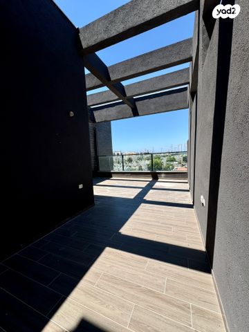 גג/ פנטהאוז, יורדי הסירה 4, רובע ב', אשדוד