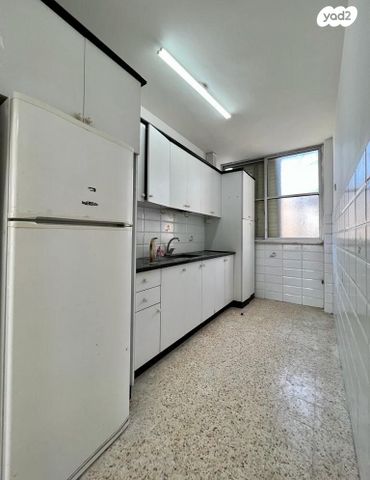 ד"ר וייסבורג 