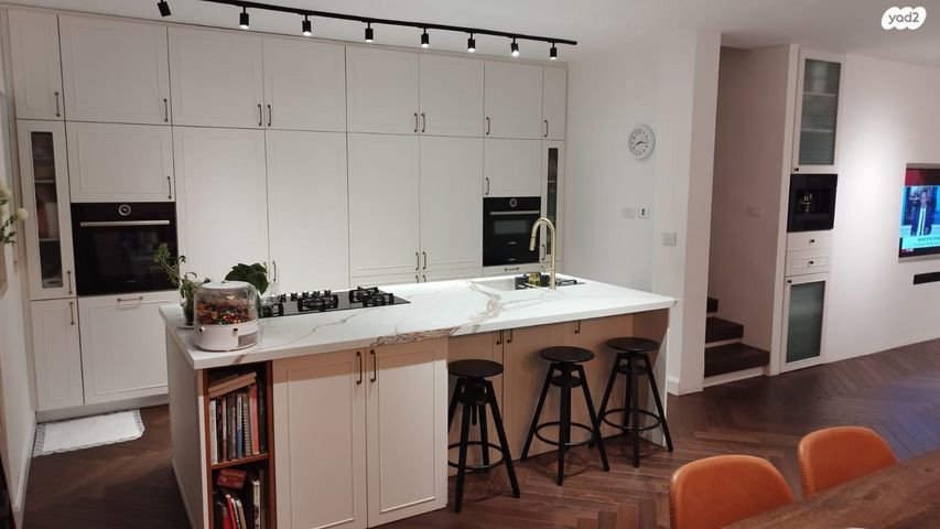 דו משפחתי, מרכז דרום, רעננה