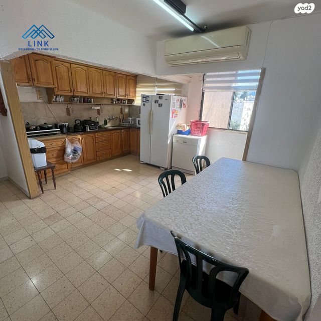 דירה, שרת, עמידר, טירת כרמל