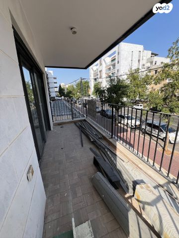 דירה, יוסף אהרונוביץ' 22, נווה רמז, חולון