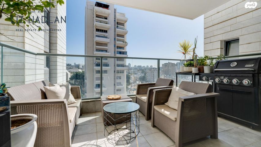 דירה, ערבי נחל, שאר העיר, גבעתיים