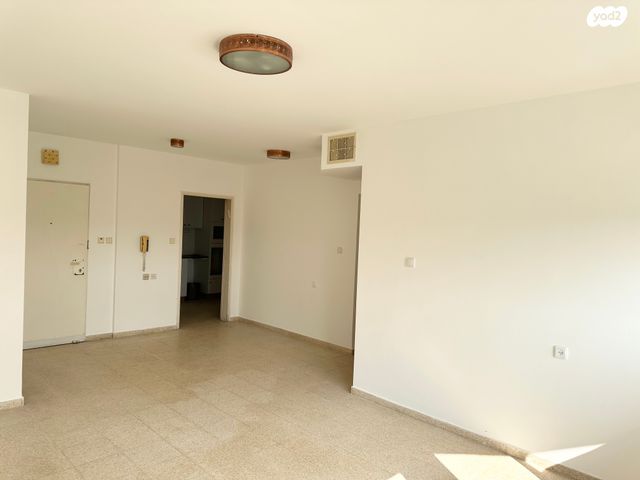 דירה, יונה צבי פיינשטיין, מישור הנוף, ראשון לציון