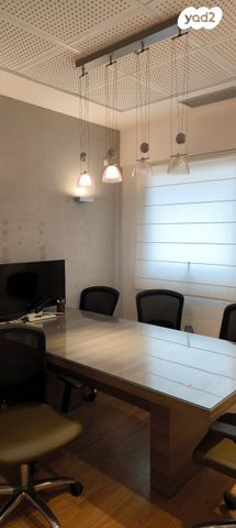 משרדים, כפר סבא