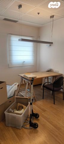 משרדים, כפר סבא