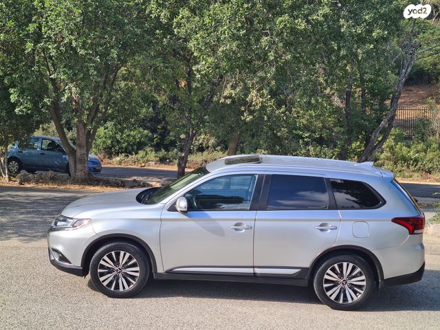 מיצובישי אאוטלנדר