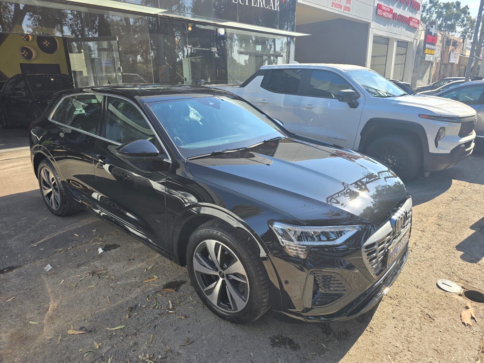 מודעת רכב אאודי Q8 e-tron